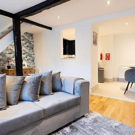 Ford Gate - Modern Luxury Cottage Based In הולמפירת' מראה חיצוני תמונה