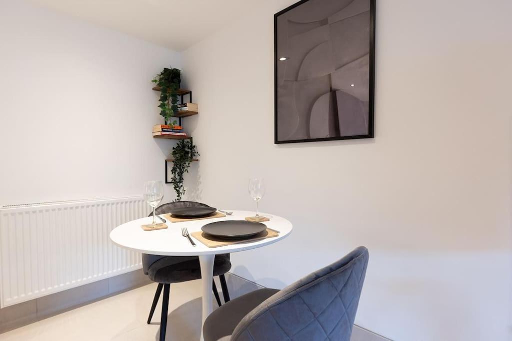 Ford Gate - Modern Luxury Cottage Based In הולמפירת' מראה חיצוני תמונה
